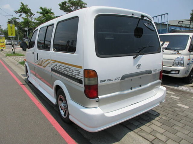 TOYOTA豐田 HIACE  第4張相片