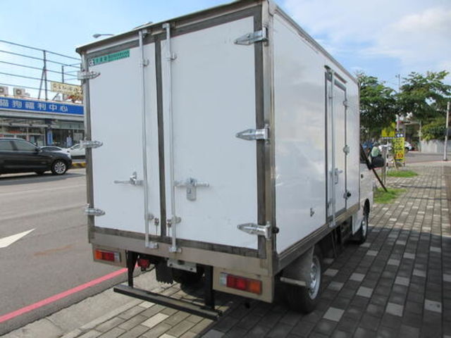 MITSUBISHI三菱 DELICA  第2張相片