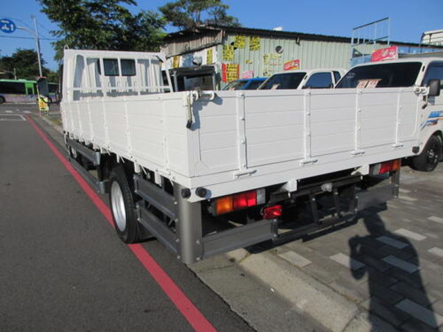 MITSUBISHI三菱 CANTER  第4張相片