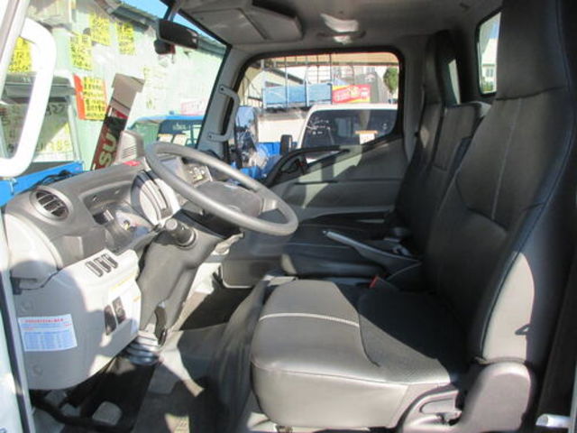 MITSUBISHI三菱 CANTER  第5張相片