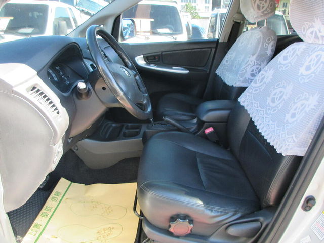 TOYOTA豐田 INNOVA  第5張相片