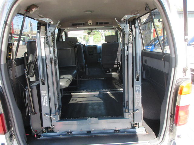 TOYOTA豐田 HIACE  第8張相片