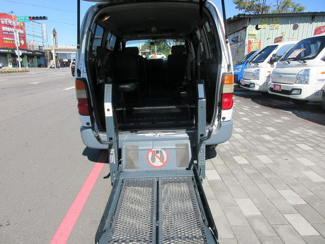 TOYOTA豐田 HIACE  第9張相片
