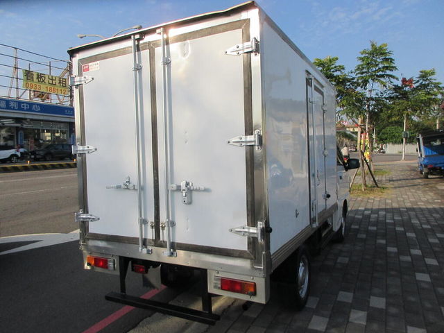 MITSUBISHI三菱 DELICA  第2張相片