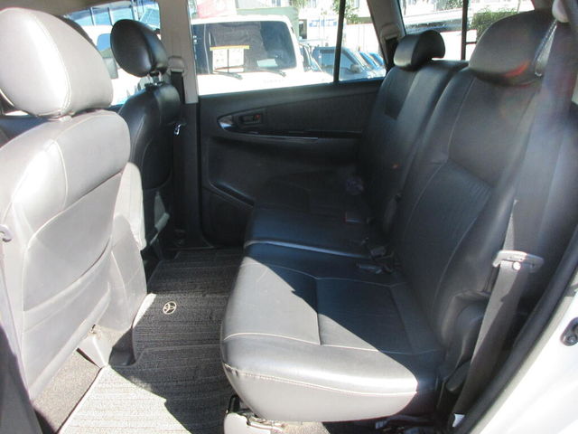 TOYOTA豐田 INNOVA  第8張相片