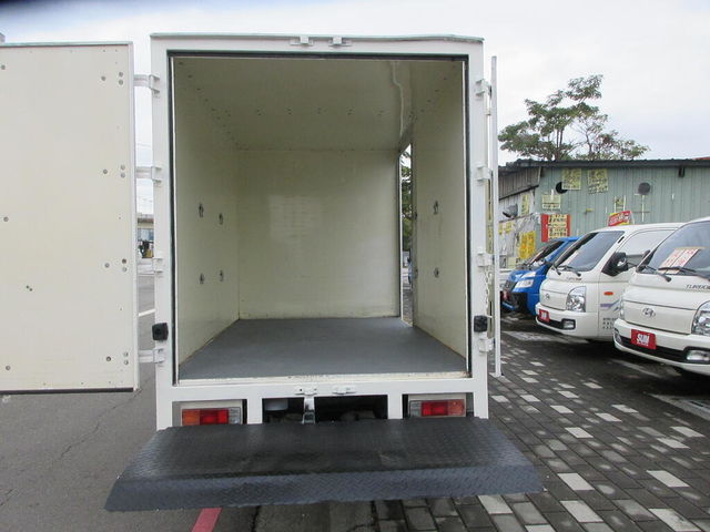 MITSUBISHI三菱 DELICA  第7張相片