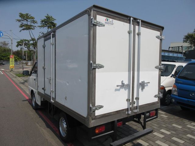 MITSUBISHI三菱 DELICA  第7張相片