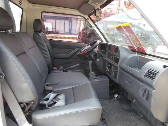 MITSUBISHI三菱 DELICA  第11張相片