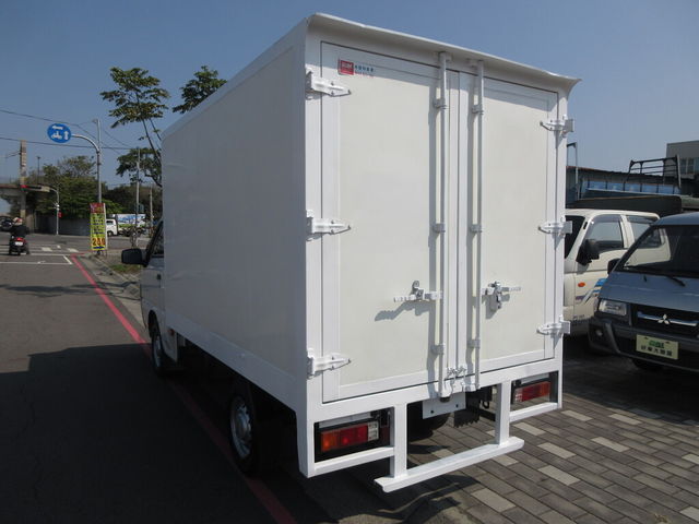 MITSUBISHI三菱 DELICA  第7張相片