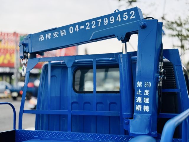 MITSUBISHI三菱 CANTER  第18張相片