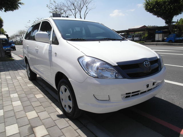 TOYOTA豐田 INNOVA  第3張相片