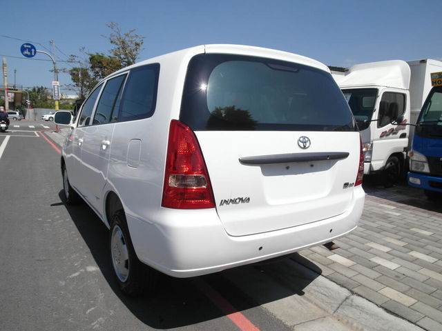 TOYOTA豐田 INNOVA  第4張相片
