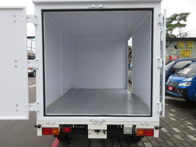 TOYOTA豐田 TOWN ACE  第7張相片