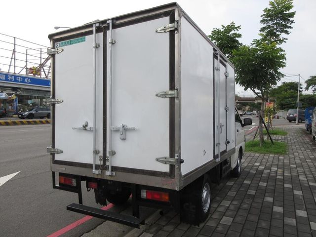 MITSUBISHI三菱 DELICA  第2張相片