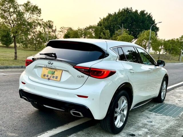 INFINITI無限 Q30  第3張相片