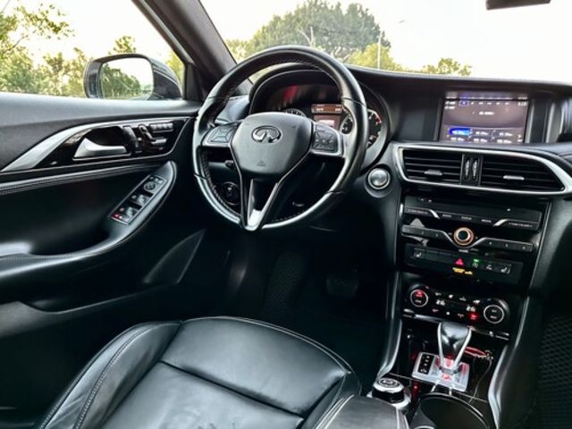 INFINITI無限 Q30  第11張相片