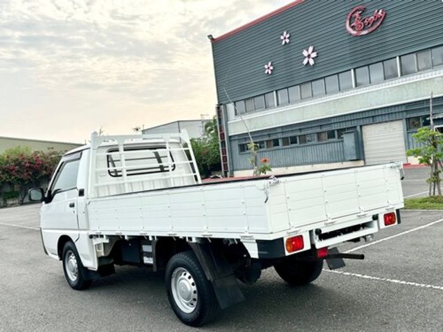 MITSUBISHI三菱 DELICA  第4張相片