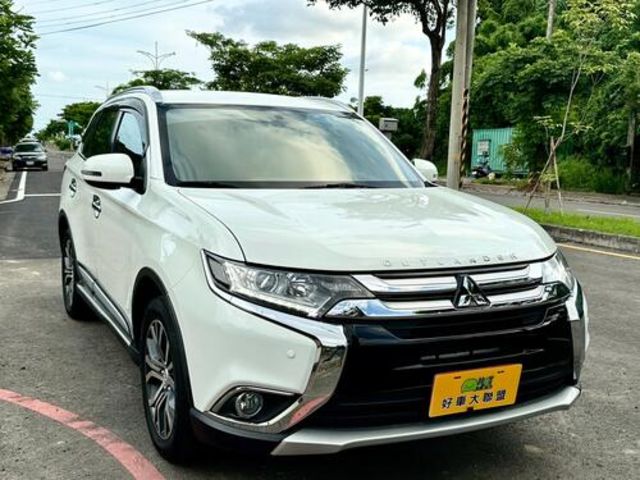 MITSUBISHI三菱 OUTLANDER  第2張相片