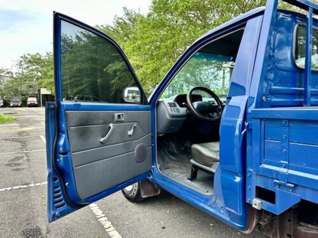 TOYOTA豐田 ZACE SURF  第12張相片