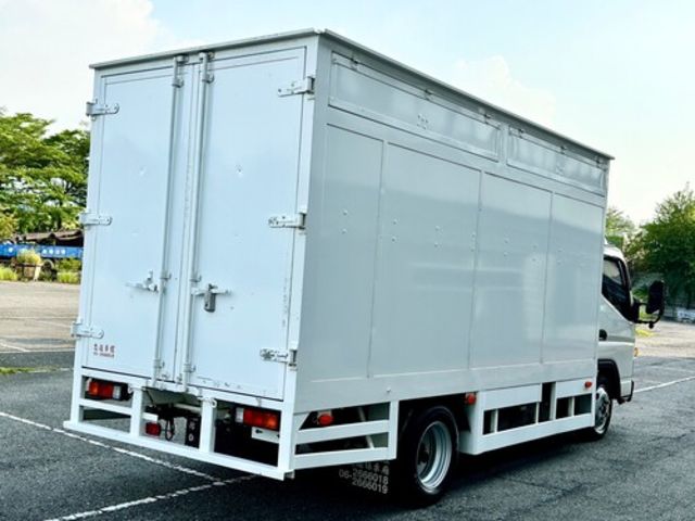 MITSUBISHI三菱 CANTER  第3張相片