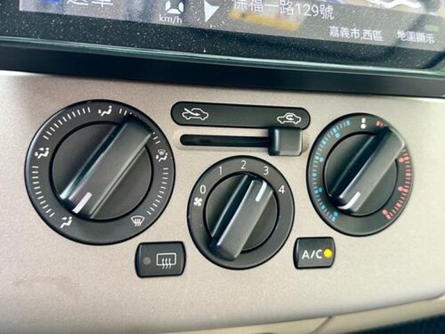 NISSAN日產 TIIDA  第17張相片