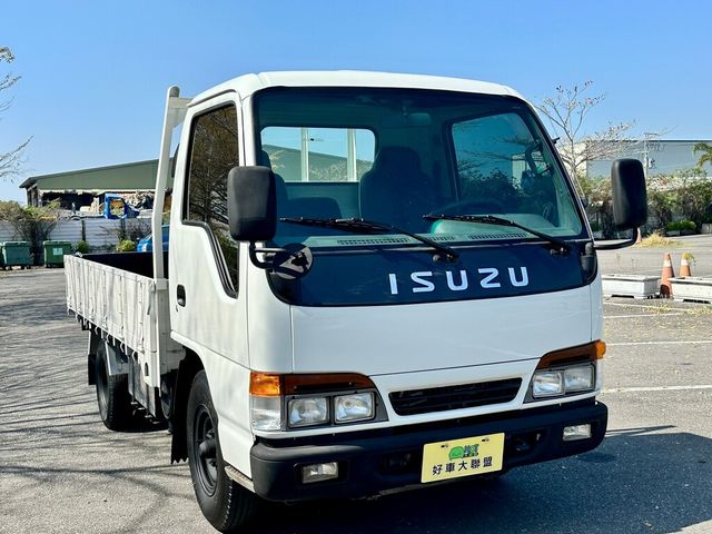 ISUZU五十鈴 ELF  第3張相片