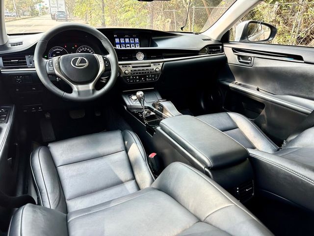 LEXUS凌志 ES300H  第19張相片