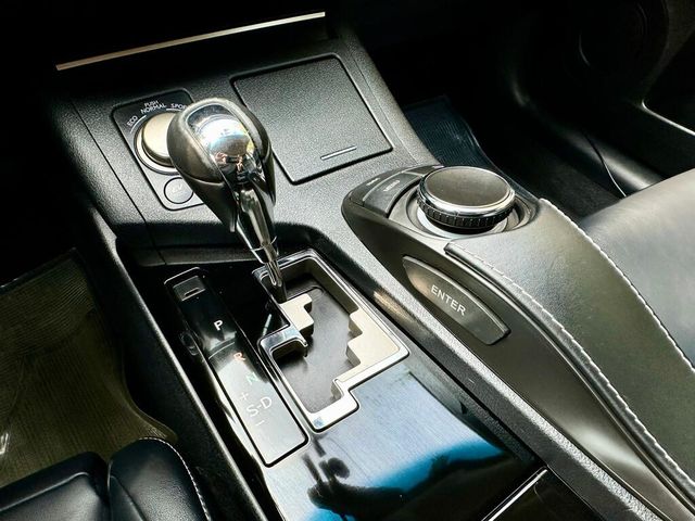 LEXUS凌志 ES300H  第37張相片