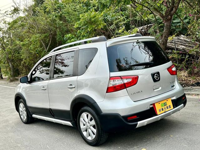 NISSAN日產 LIVINA  第7張相片