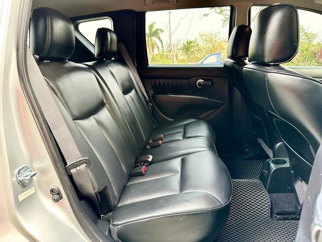 NISSAN日產 LIVINA  第15張相片