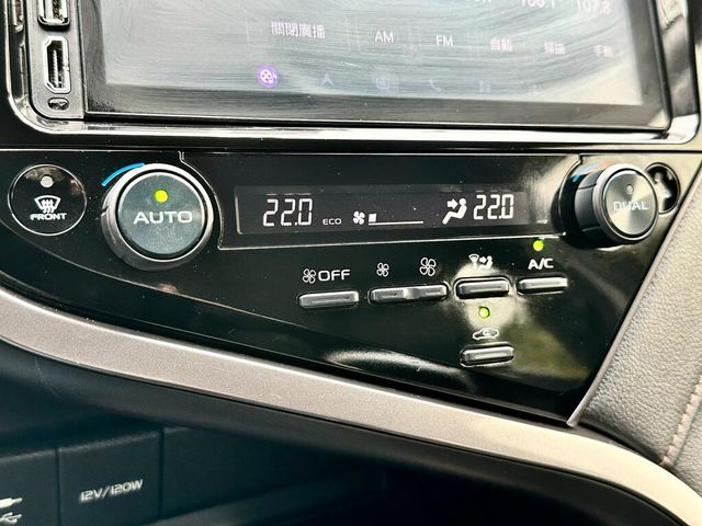 TOYOTA豐田 CAMRY HYBRID  第18張相片