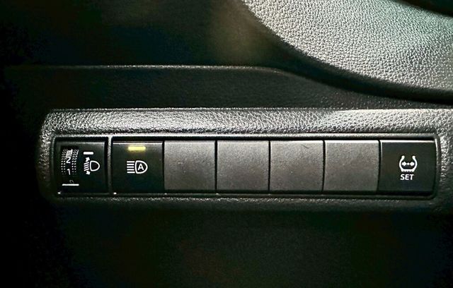 TOYOTA豐田 ALTIS  第20張相片