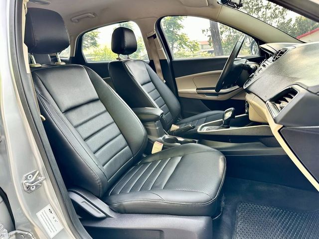 FORD福特 ESCORT  第6張相片
