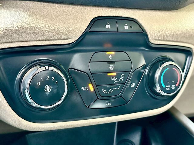 FORD福特 ESCORT  第14張相片