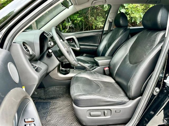 TOYOTA豐田 RAV4  第5張相片