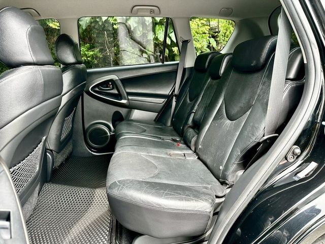 TOYOTA豐田 RAV4  第7張相片