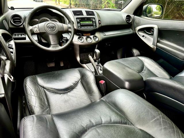 TOYOTA豐田 RAV4  第10張相片