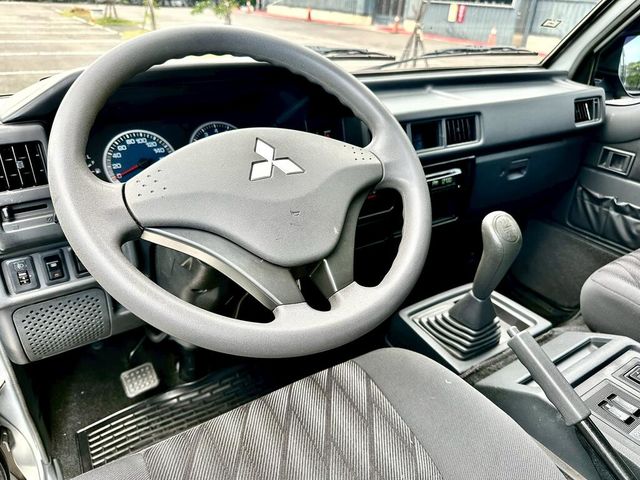 MITSUBISHI三菱 DELICA  第10張相片