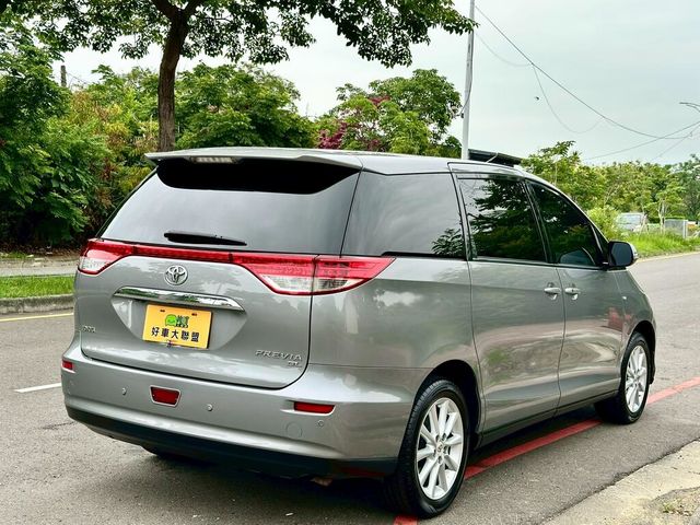 TOYOTA豐田 PREVIA  第3張相片