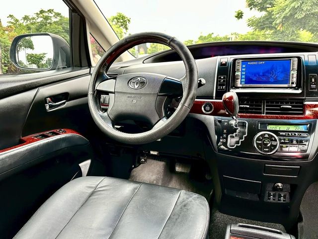 TOYOTA豐田 PREVIA  第14張相片