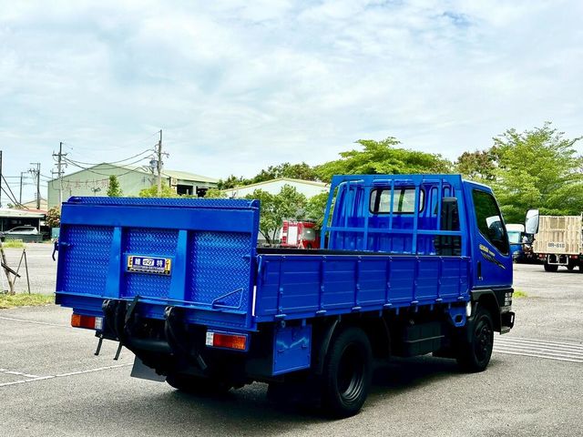 MITSUBISHI三菱 CANTER  第3張相片