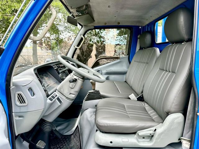 MITSUBISHI三菱 CANTER  第6張相片