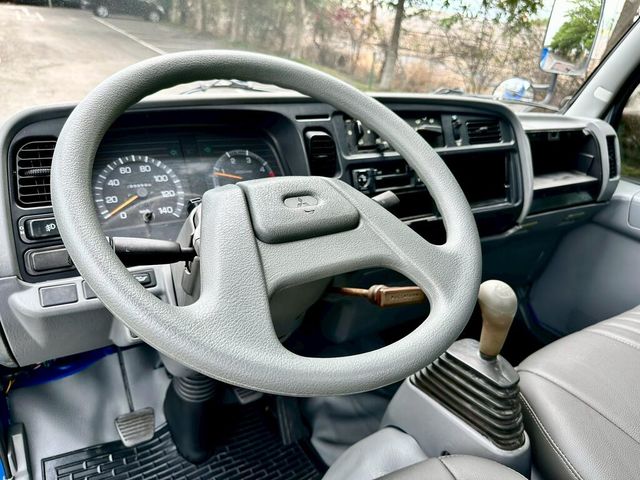 MITSUBISHI三菱 CANTER  第9張相片