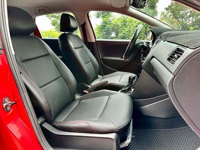 VOLKSWAGEN福斯 POLO  第6張相片