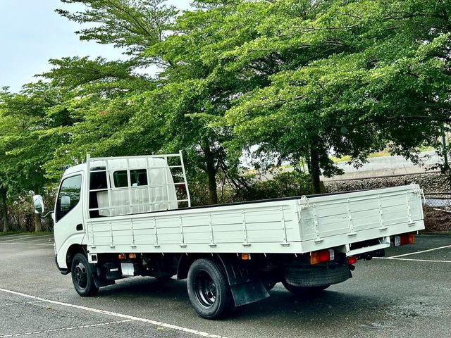 HINO日野 300  第4張相片