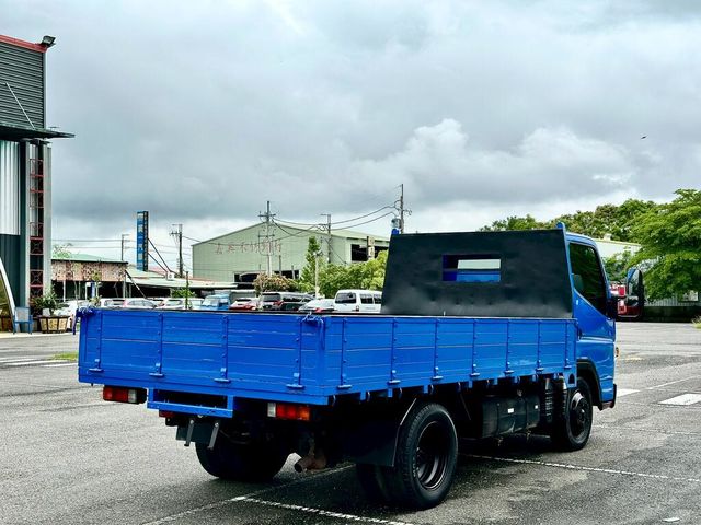 MITSUBISHI三菱 CANTER  第3張相片