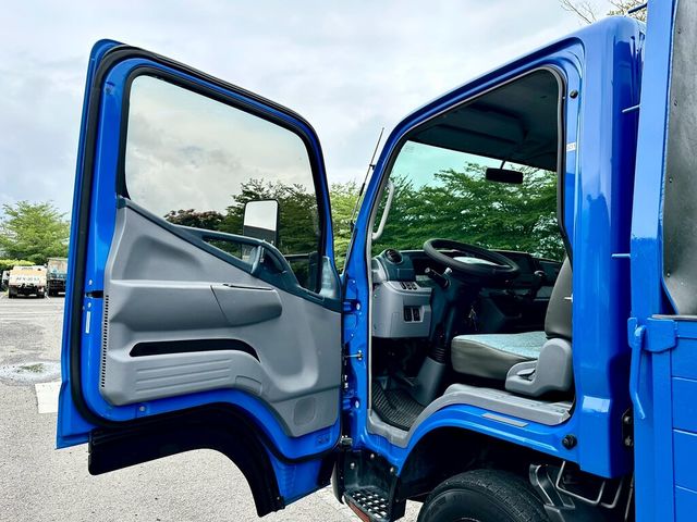 MITSUBISHI三菱 CANTER  第13張相片