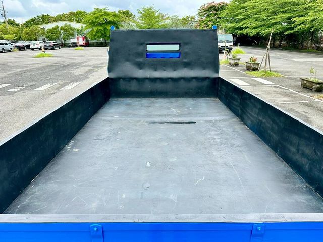 MITSUBISHI三菱 CANTER  第14張相片