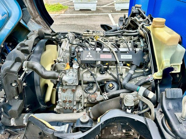 MITSUBISHI三菱 CANTER  第19張相片