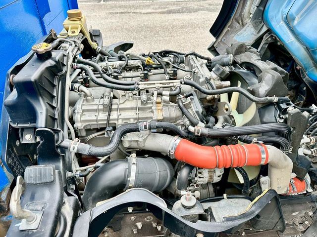 MITSUBISHI三菱 CANTER  第20張相片
